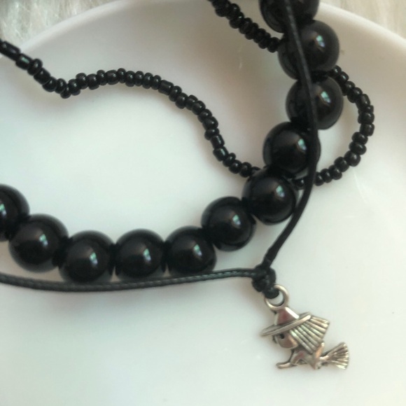 Mini witch charm string bracelet +2 bead bracelets - Picture 6 of 6